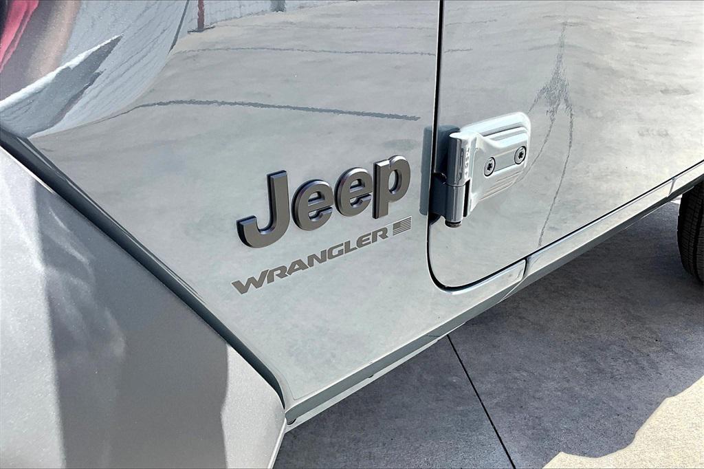 new 2025 Jeep Wrangler car, priced at $43,000