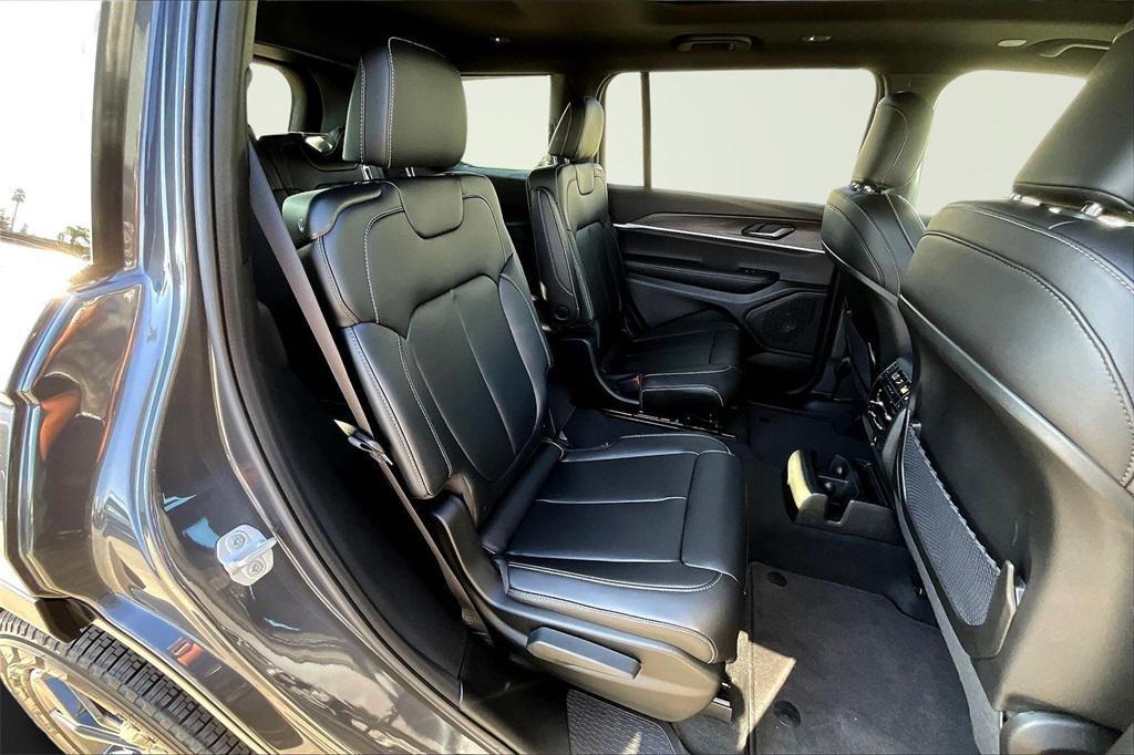 new 2025 Jeep Grand Cherokee L car, priced at $54,500