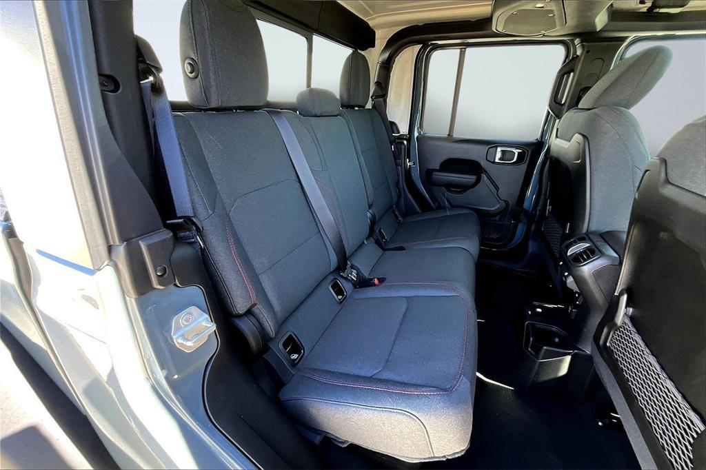 new 2025 Jeep Gladiator car, priced at $58,500