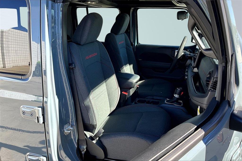 new 2025 Jeep Gladiator car, priced at $58,500