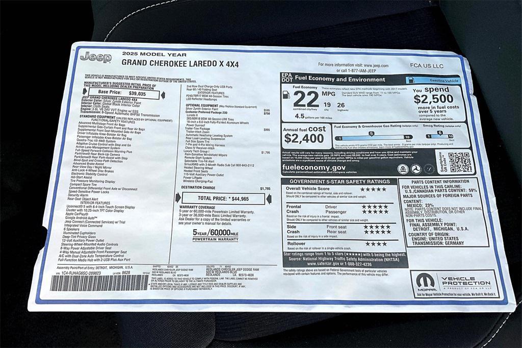 new 2025 Jeep Grand Cherokee car, priced at $38,250