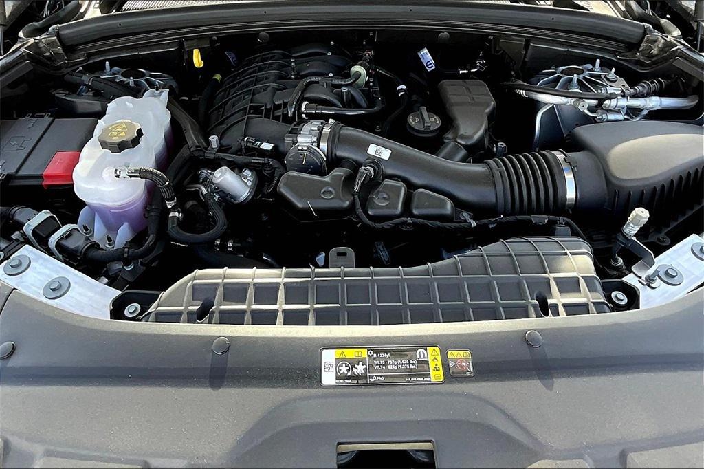 new 2025 Jeep Grand Cherokee car, priced at $38,250