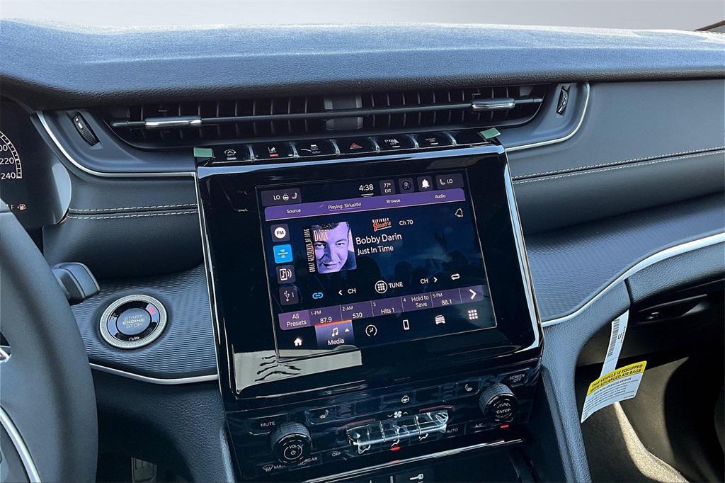 new 2025 Jeep Grand Cherokee car, priced at $38,250