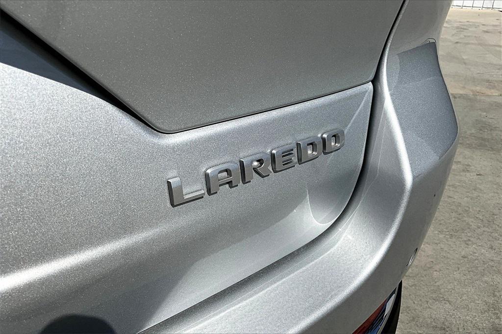 new 2025 Jeep Grand Cherokee car, priced at $38,250