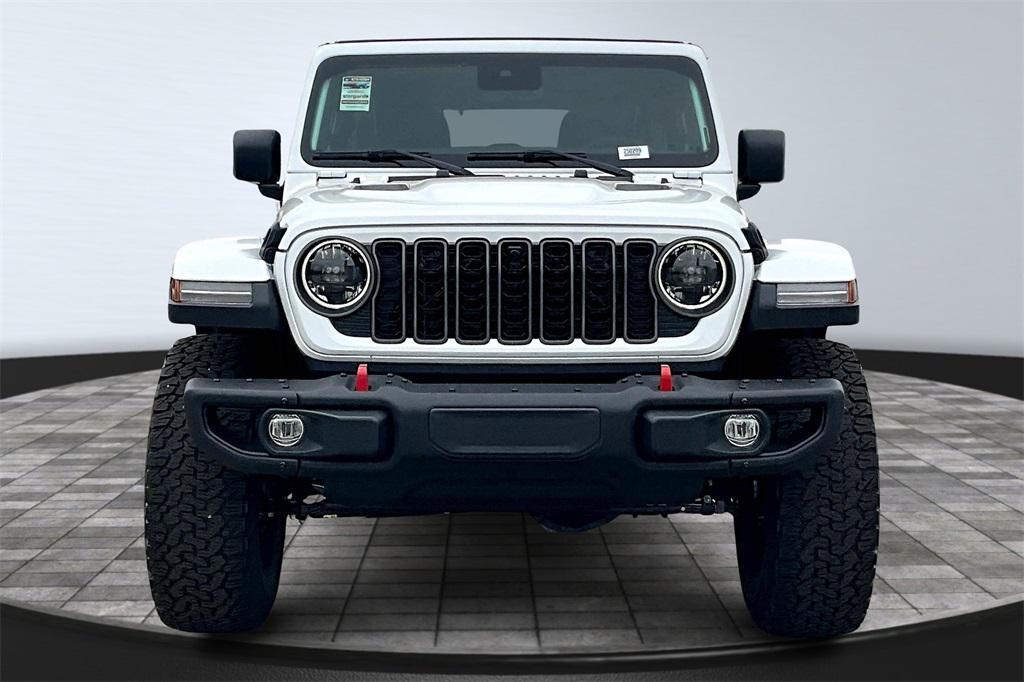 new 2025 Jeep Wrangler car, priced at $73,657