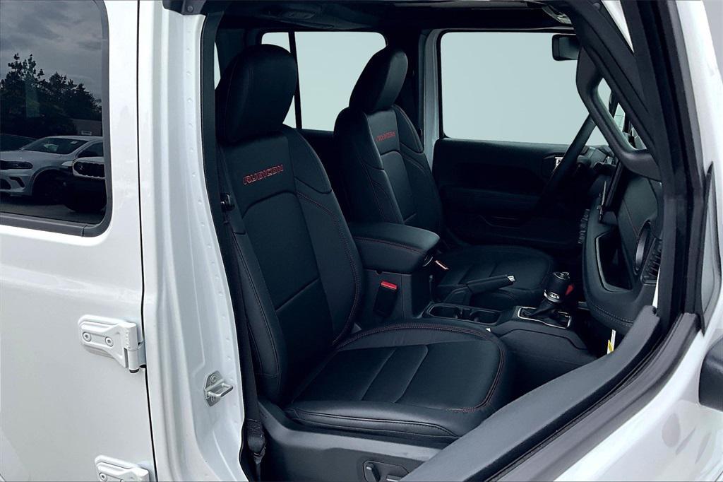 new 2025 Jeep Wrangler car, priced at $73,657