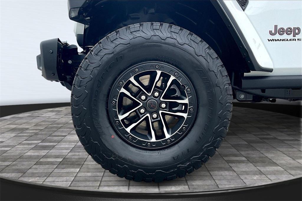 new 2025 Jeep Wrangler car, priced at $73,657