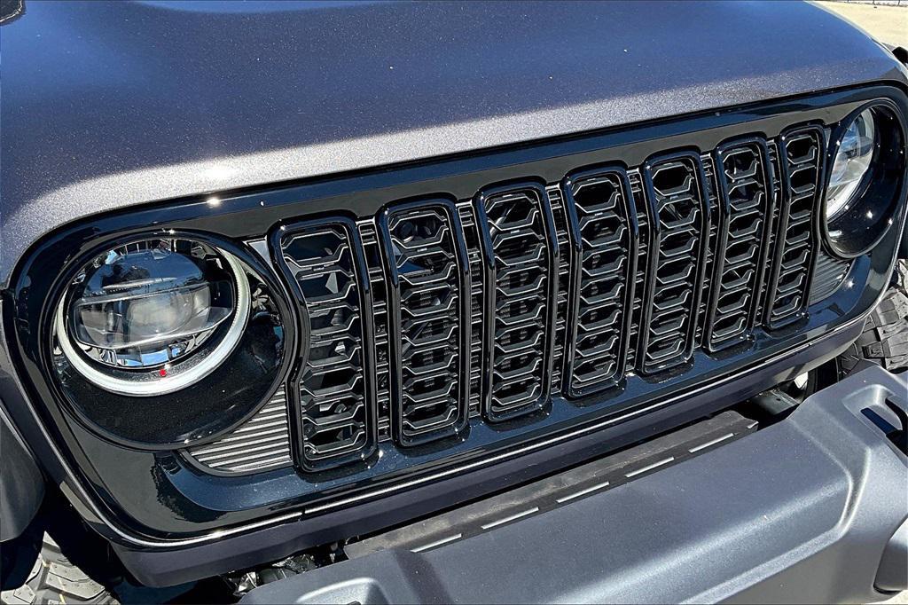 new 2025 Jeep Wrangler car, priced at $52,660