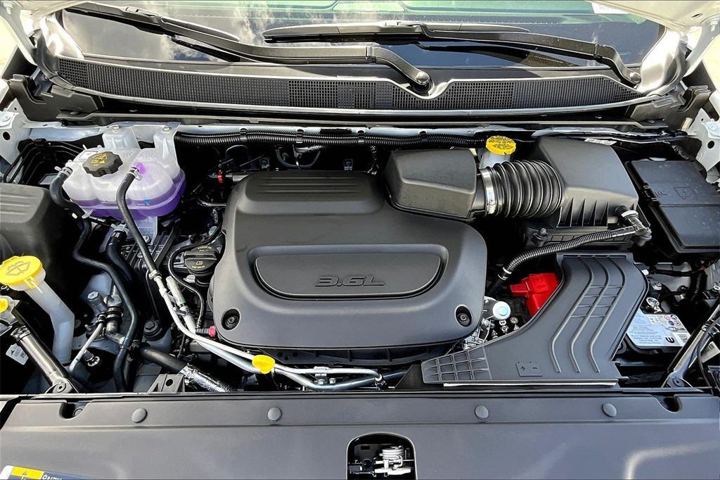 new 2026 Chrysler Pacifica car, priced at $45,365