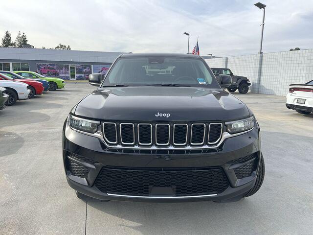 new 2023 Jeep Grand Cherokee car, priced at $33,925