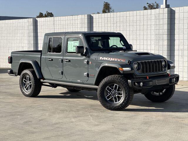 new 2025 Jeep Gladiator car, priced at $62,090