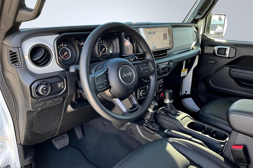 new 2025 Jeep Gladiator car, priced at $45,255