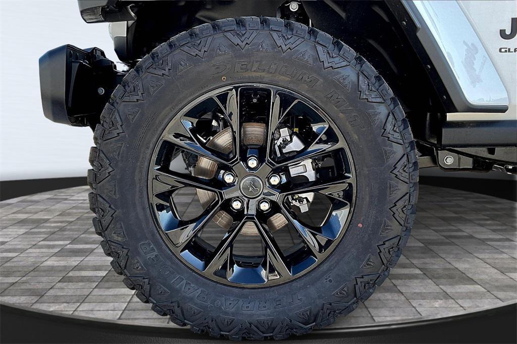 new 2025 Jeep Gladiator car, priced at $45,255