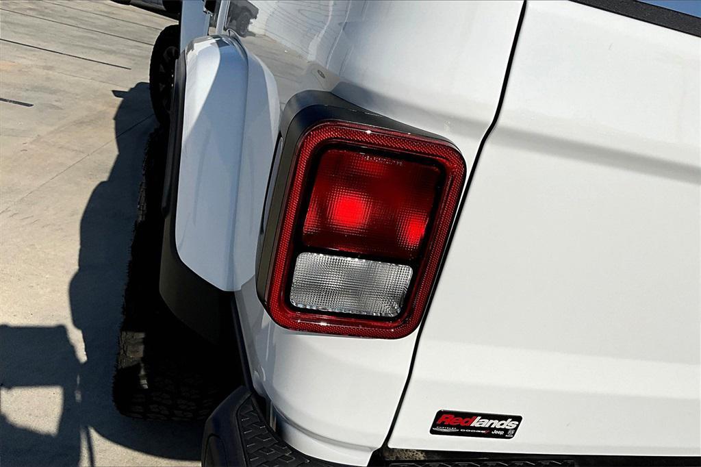 new 2025 Jeep Gladiator car, priced at $45,255