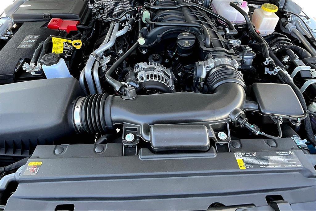 new 2025 Jeep Gladiator car, priced at $45,255