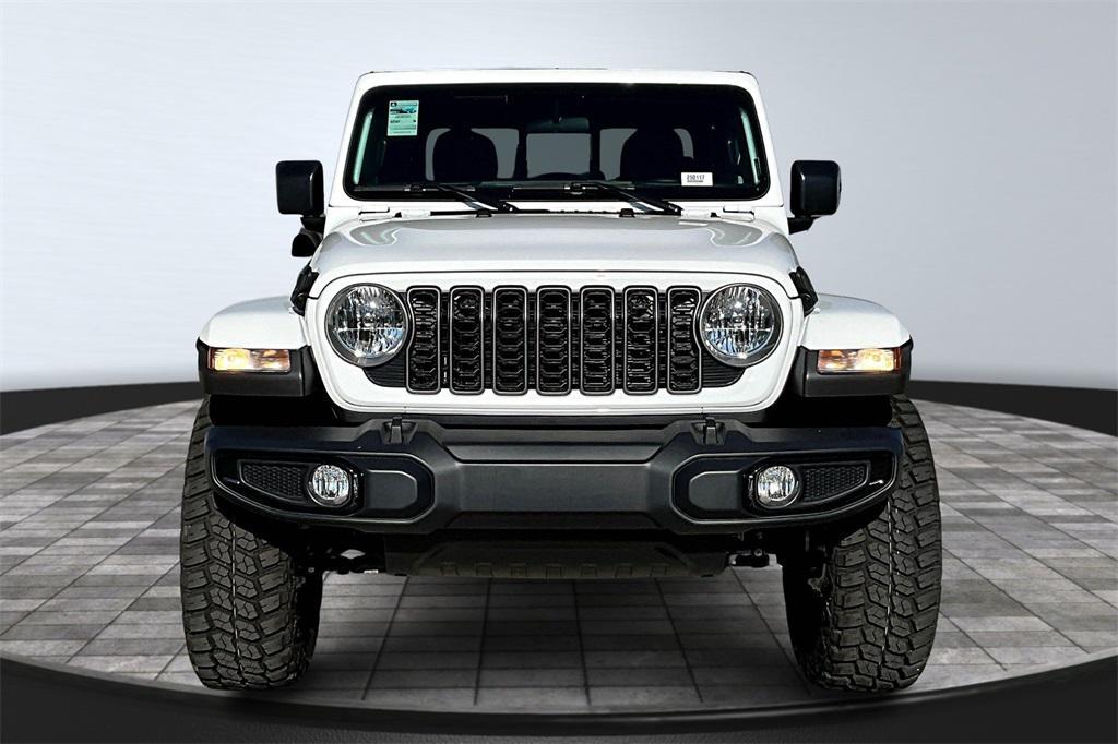 new 2025 Jeep Gladiator car, priced at $45,255