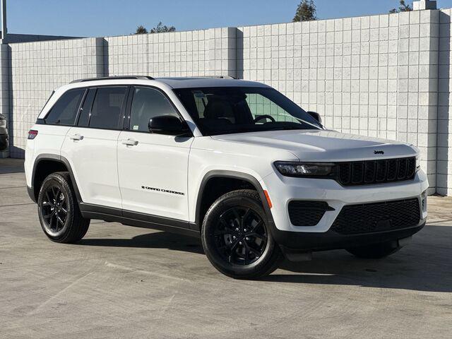 new 2025 Jeep Grand Cherokee car, priced at $43,930