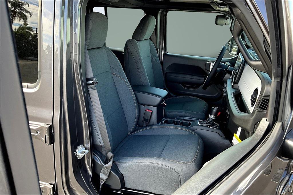 new 2025 Jeep Wrangler car, priced at $48,005