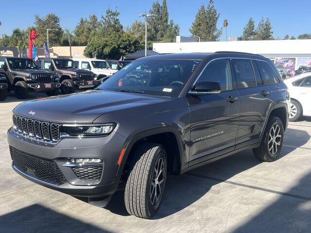 new 2024 Jeep Grand Cherokee car, priced at $40,161