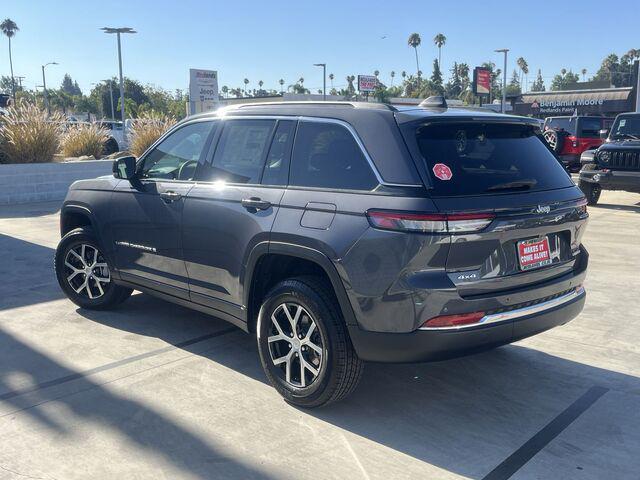 new 2024 Jeep Grand Cherokee car, priced at $40,161