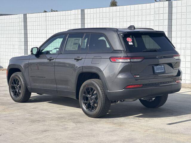 new 2025 Jeep Grand Cherokee car, priced at $43,030