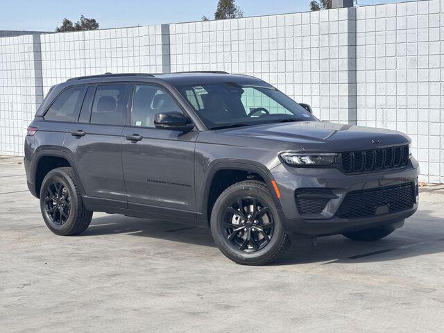 new 2025 Jeep Grand Cherokee car, priced at $43,030