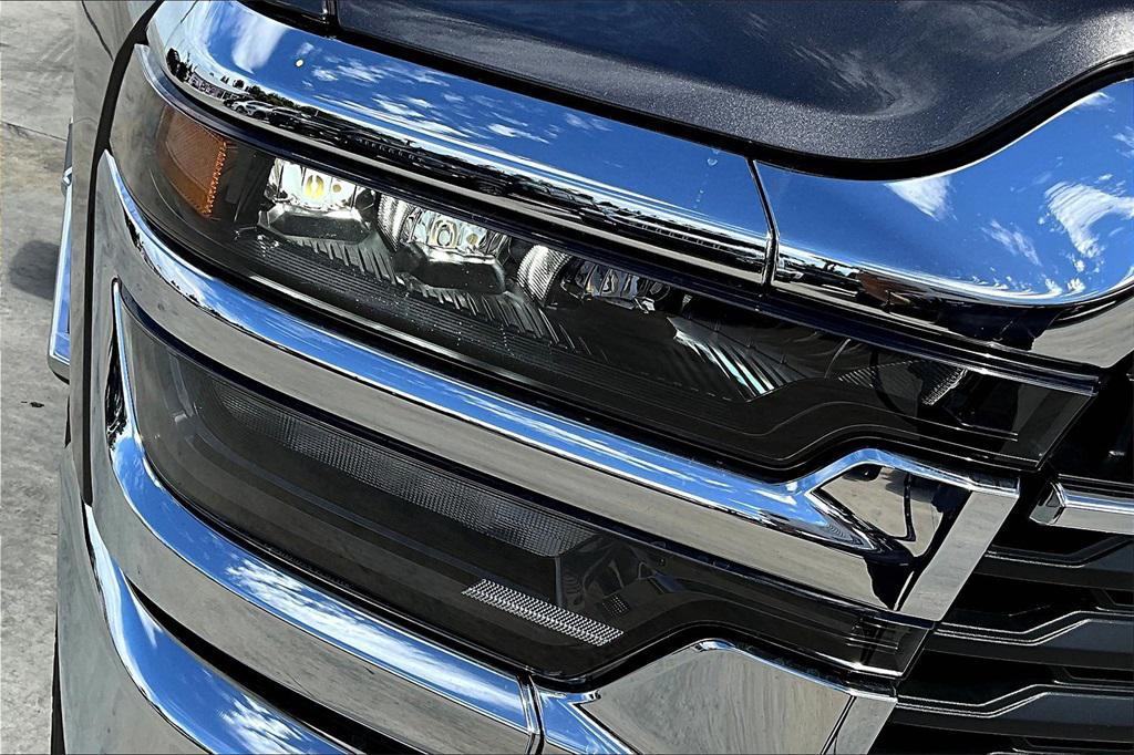 new 2025 Ram 2500 car, priced at $72,110