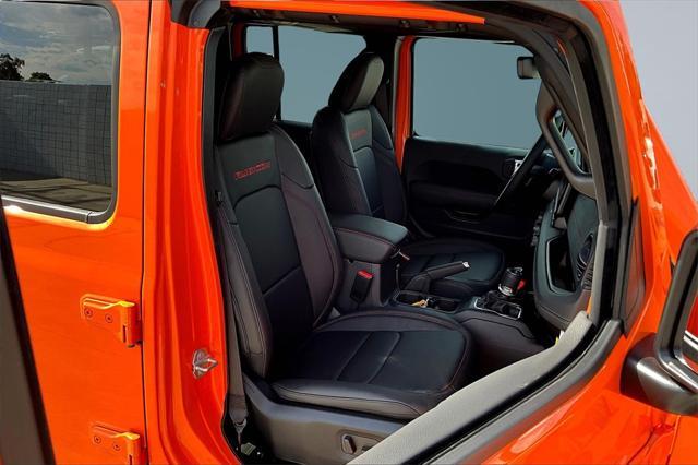 new 2025 Jeep Gladiator car, priced at $65,455