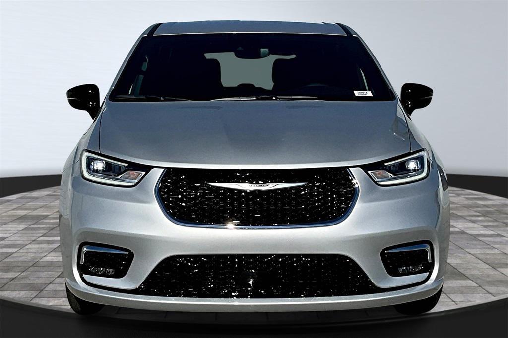 new 2026 Chrysler Pacifica car, priced at $44,700