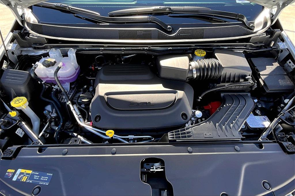 new 2026 Chrysler Pacifica car, priced at $44,700