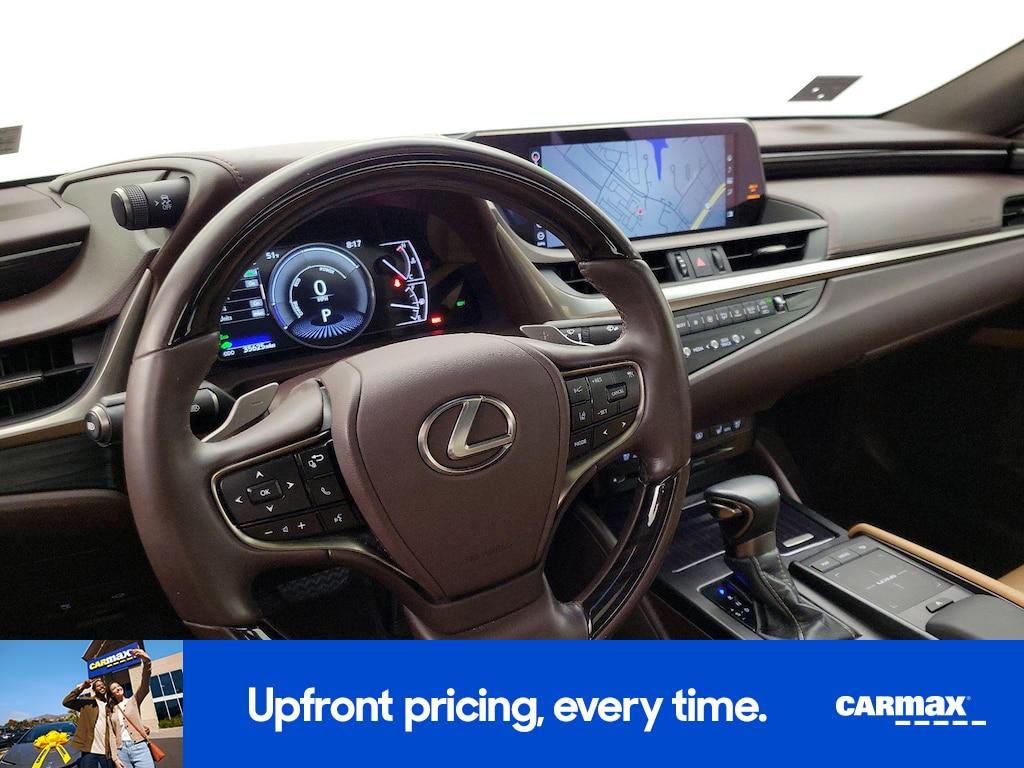 used 2021 Lexus ES 300h car, priced at $36,998