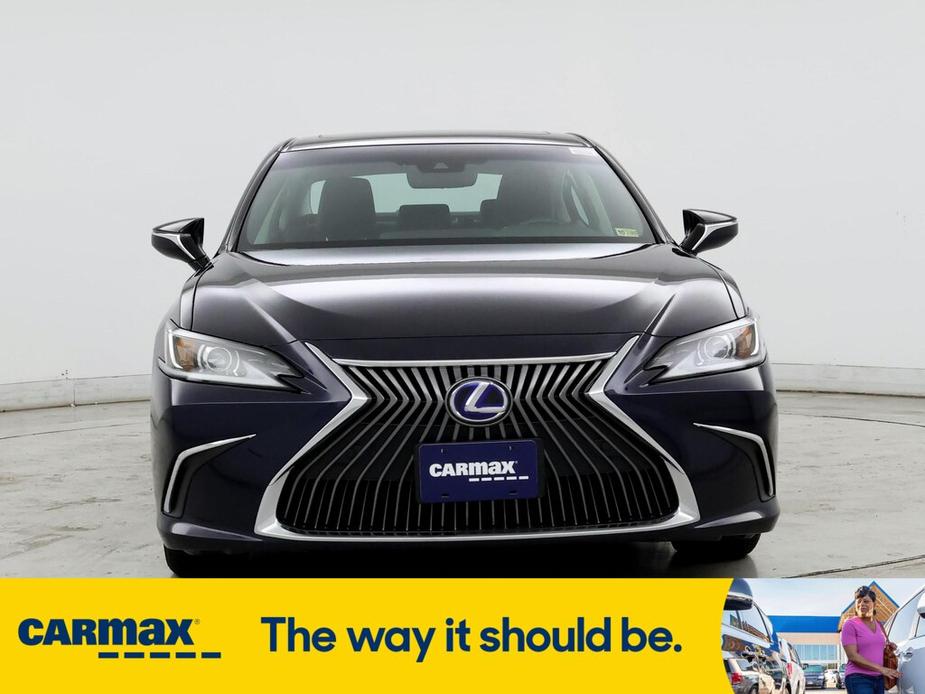 used 2020 Lexus ES 300h car, priced at $27,998