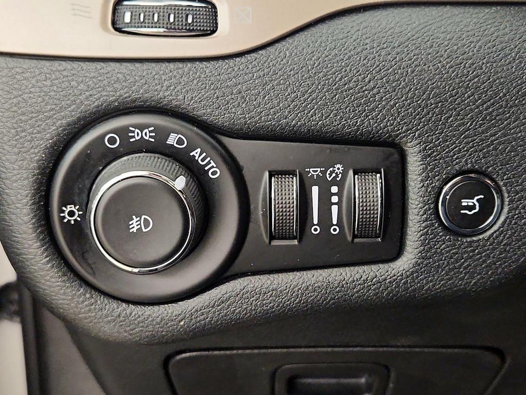 used 2016 Jeep Cherokee car, priced at $14,998
