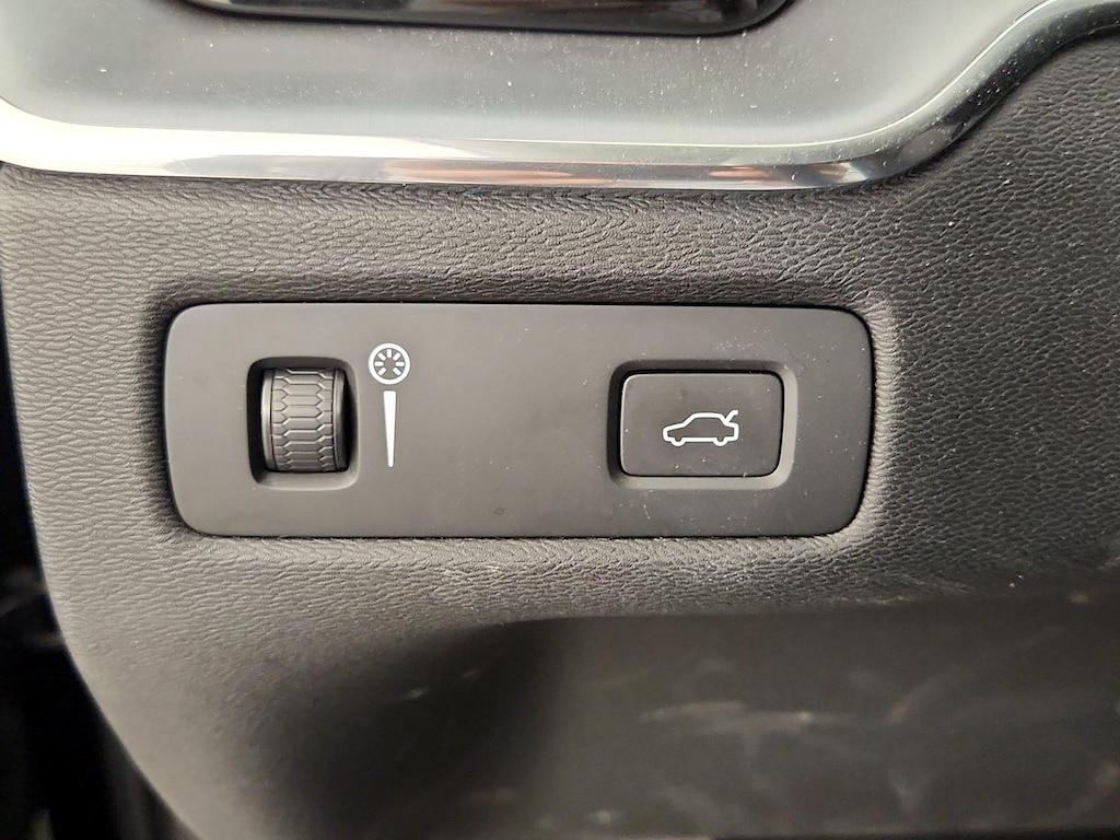 used 2020 Volvo XC60 car, priced at $27,998