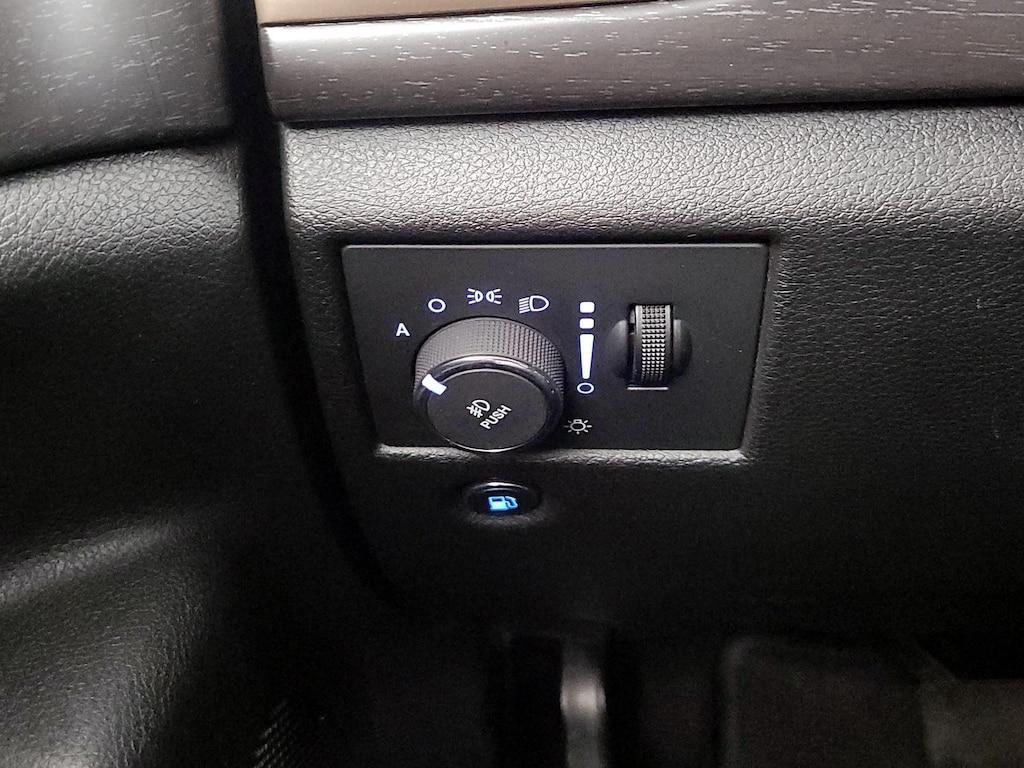 used 2016 Jeep Grand Cherokee car, priced at $14,998
