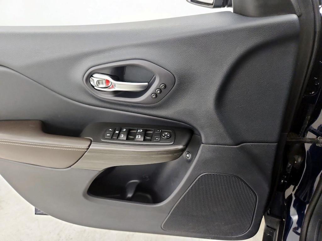 used 2014 Jeep Cherokee car, priced at $12,998
