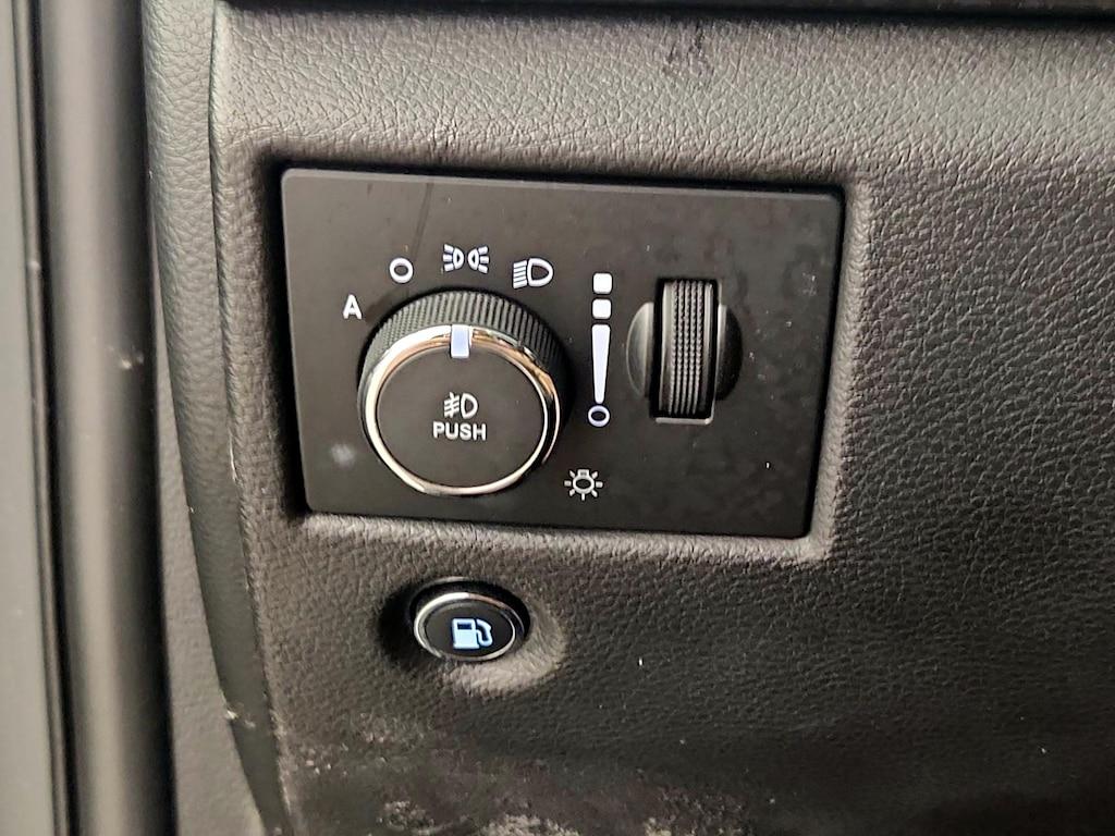 used 2020 Jeep Grand Cherokee car, priced at $27,998