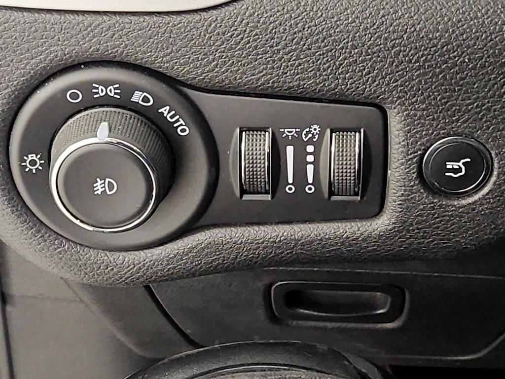 used 2018 Jeep Cherokee car, priced at $14,599