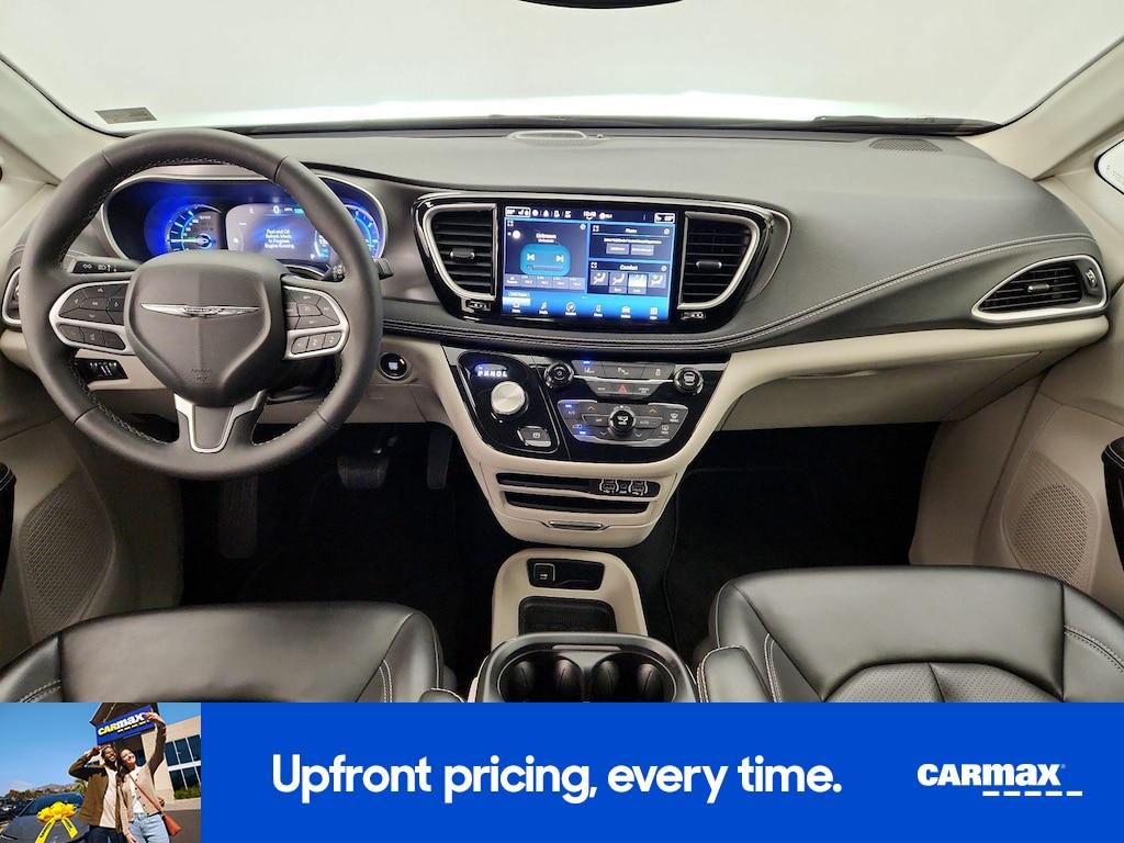 used 2023 Chrysler Pacifica Hybrid car, priced at $33,998