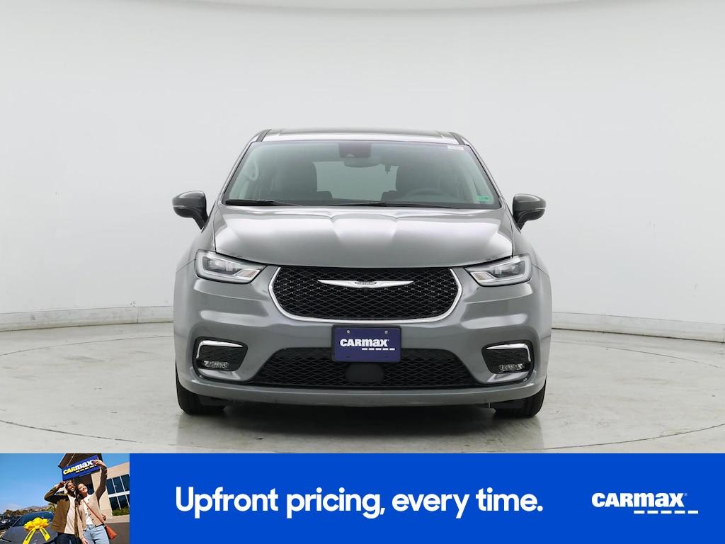 used 2023 Chrysler Pacifica Hybrid car, priced at $33,998