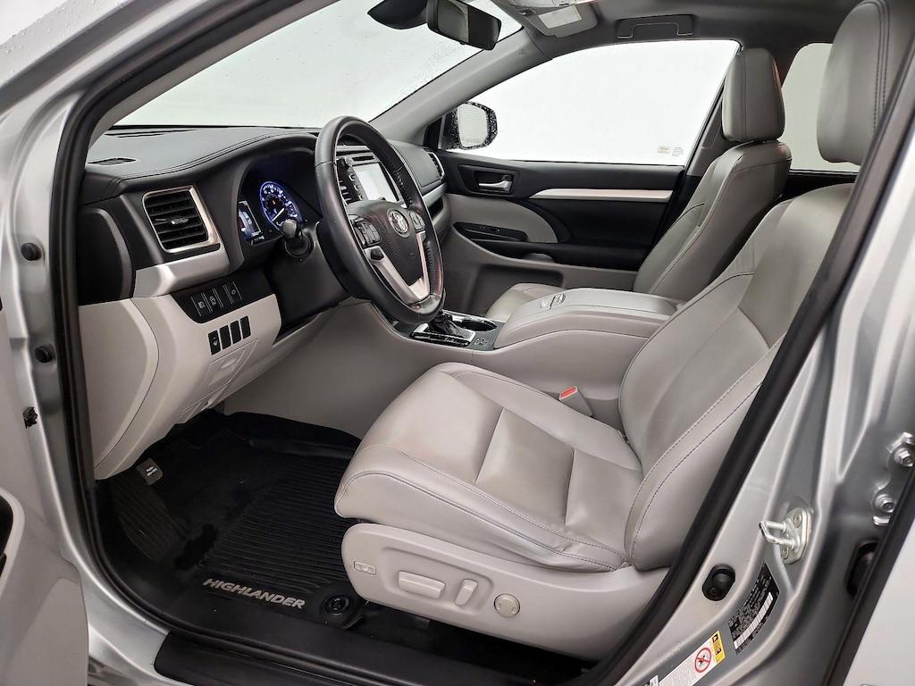 used 2019 Toyota Highlander car, priced at $32,998