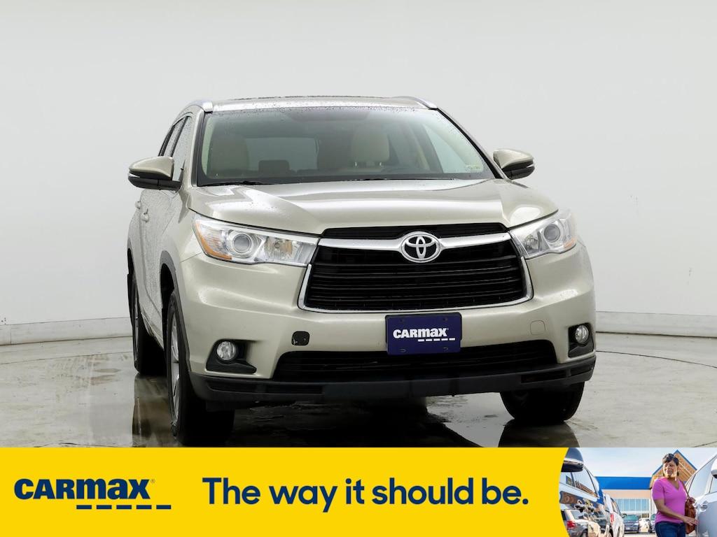 used 2015 Toyota Highlander car, priced at $20,998