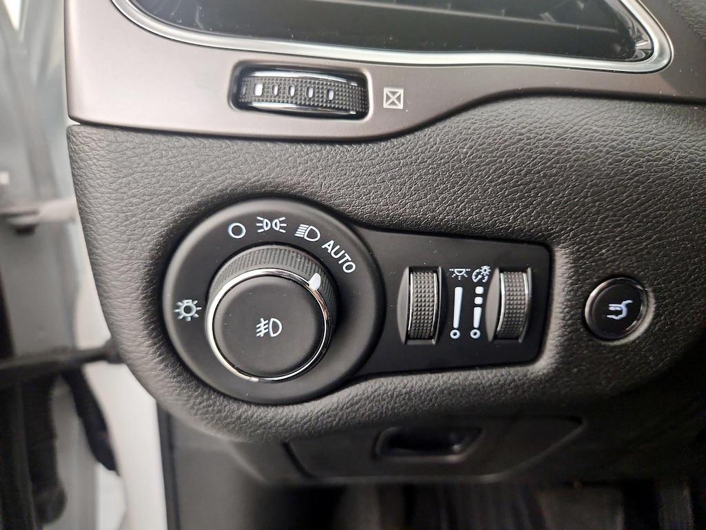 used 2022 Jeep Cherokee car, priced at $23,998
