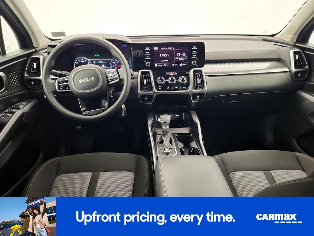 used 2023 Kia Sorento car, priced at $26,998