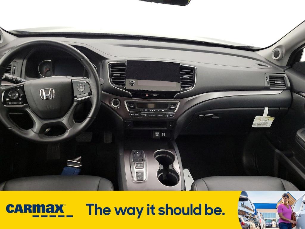 used 2021 Honda Pilot car, priced at $32,998
