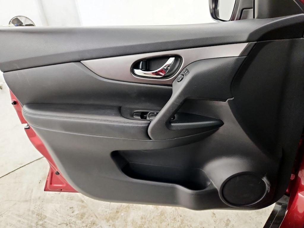 used 2015 Nissan Rogue car, priced at $13,998