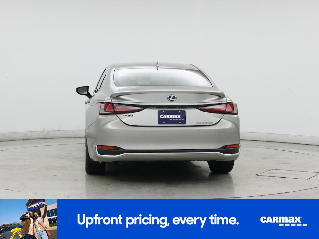 used 2019 Lexus ES 300h car, priced at $29,998