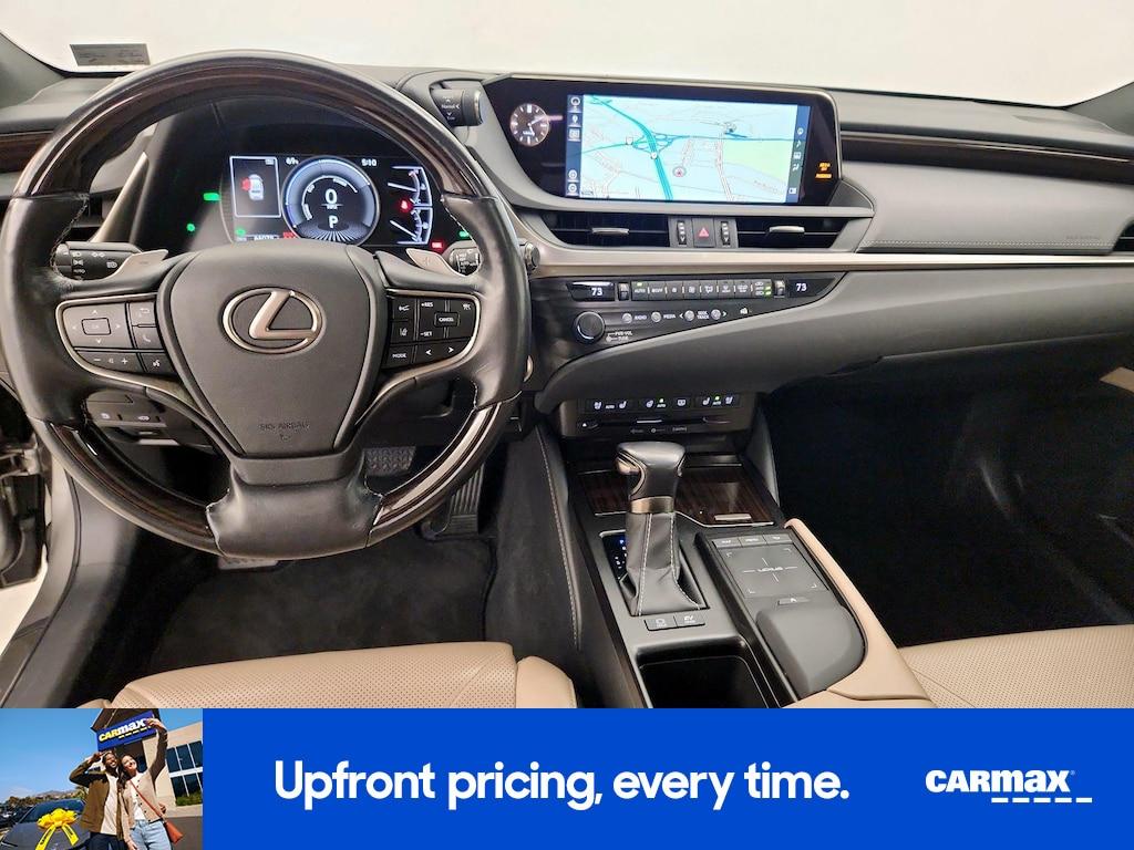 used 2019 Lexus ES 300h car, priced at $29,998