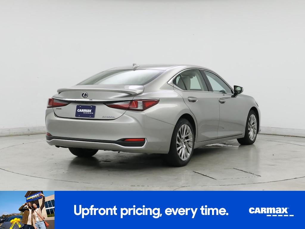 used 2019 Lexus ES 300h car, priced at $29,998