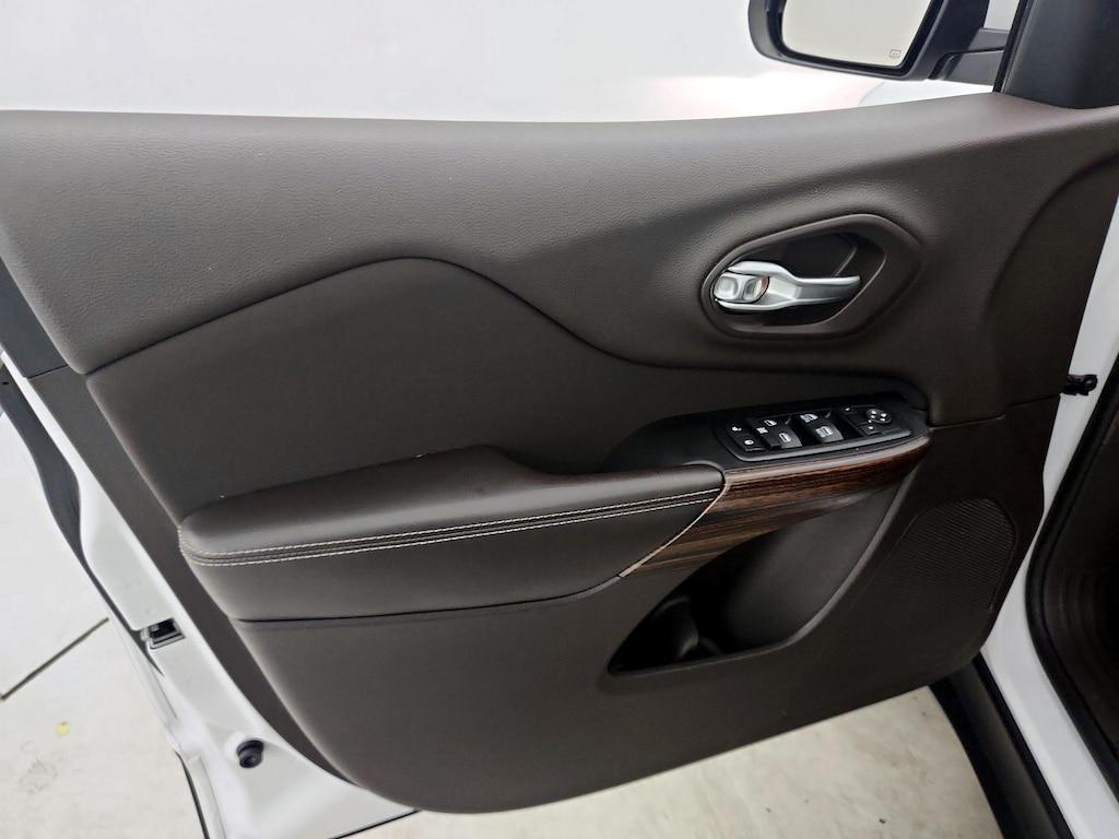 used 2014 Jeep Cherokee car, priced at $16,998